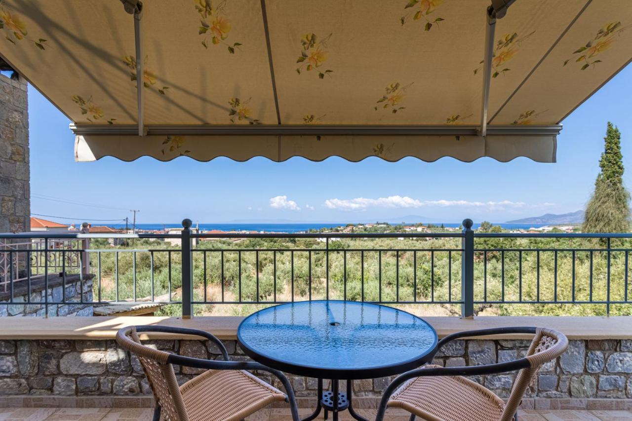 Chioureas Apartments Levktron Luaran gambar